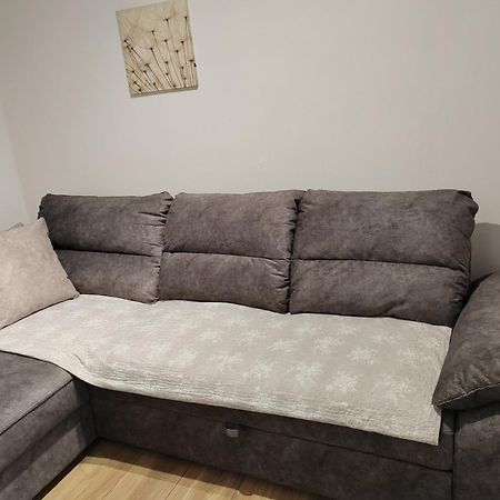 Lara Appartement Zagreb Buitenkant foto