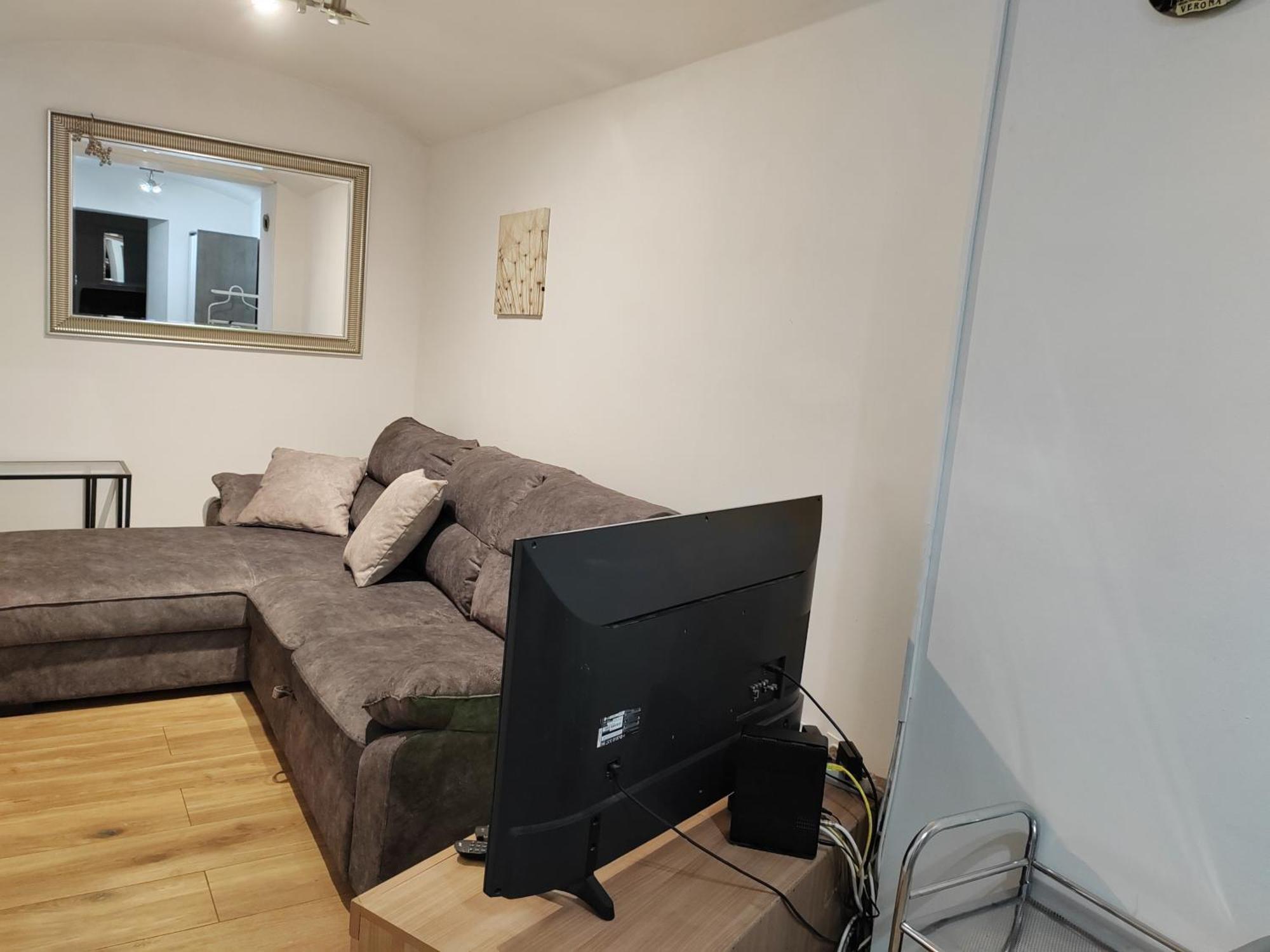 Lara Appartement Zagreb Buitenkant foto